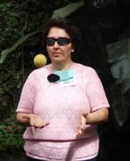 Description: http://www.lakelandsylvia.com.br/ENG/imagens/oculos_perfurados_clip_image007.jpg